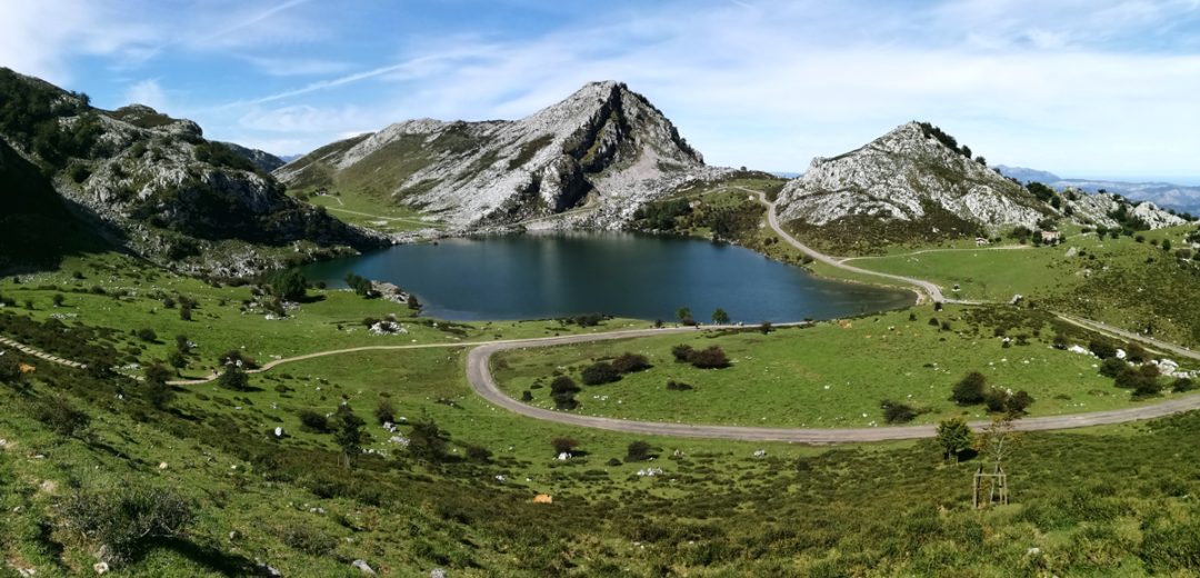 Actividad de ruta guiada por los Lagos de Covadonga, Asturias