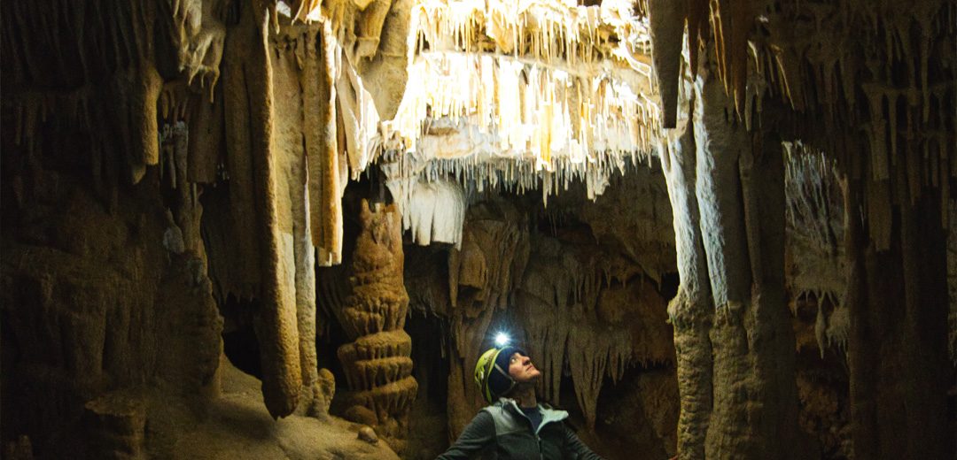 actividades-espeologia-turismo-de-aventura-cangas-de-onis.jpg